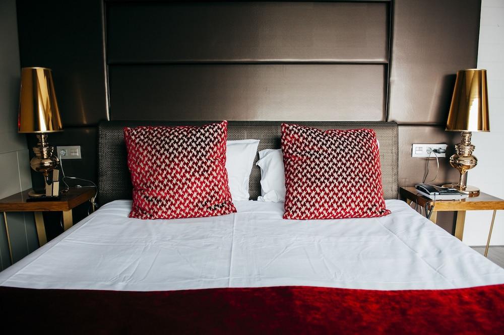 Hotel Art Santander (Adults Only) Bagian luar foto