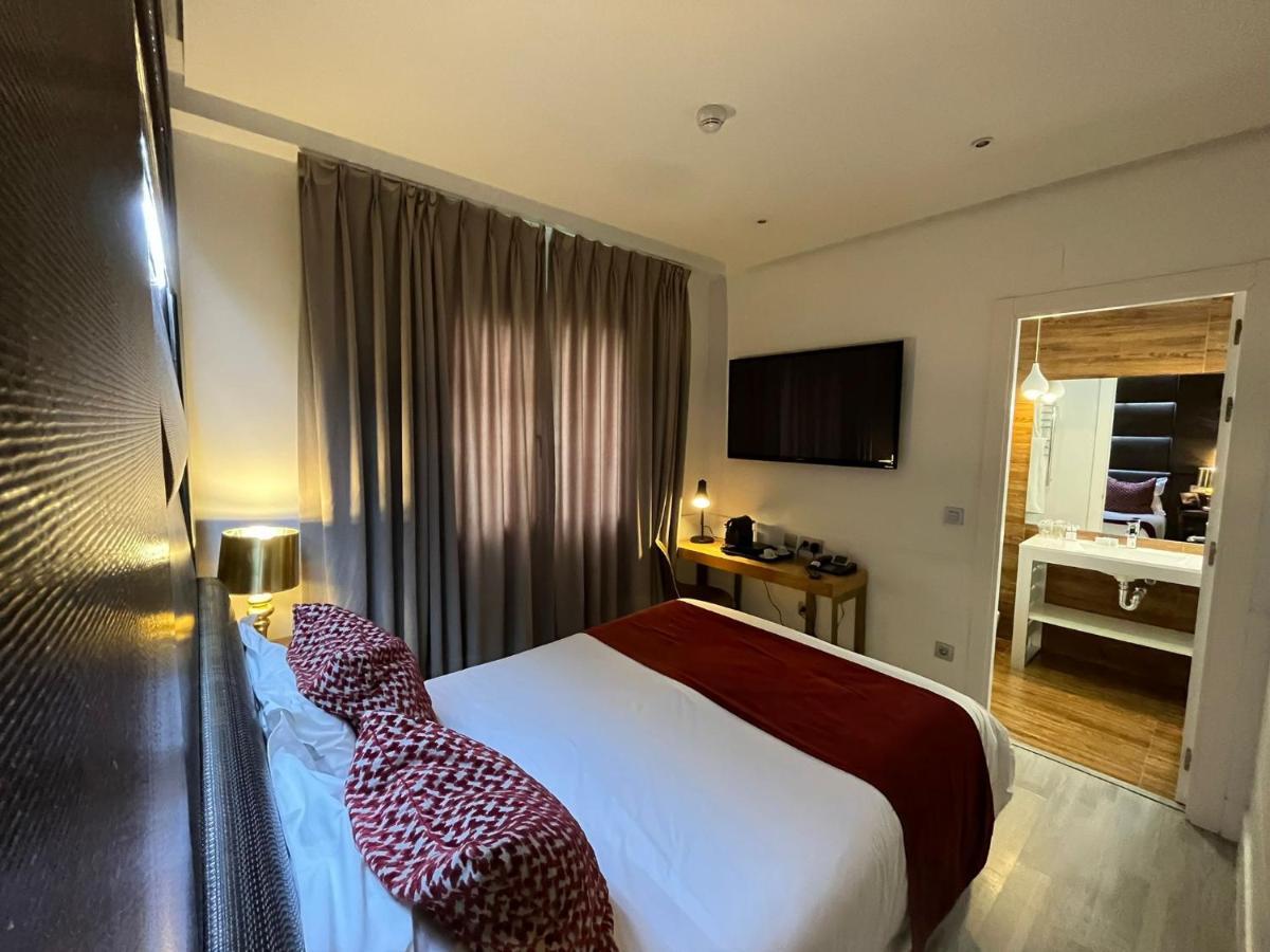 Hotel Art Santander (Adults Only) Bagian luar foto